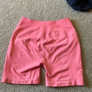NWOT Alphalete AMPLIFY SHORT 4.5"